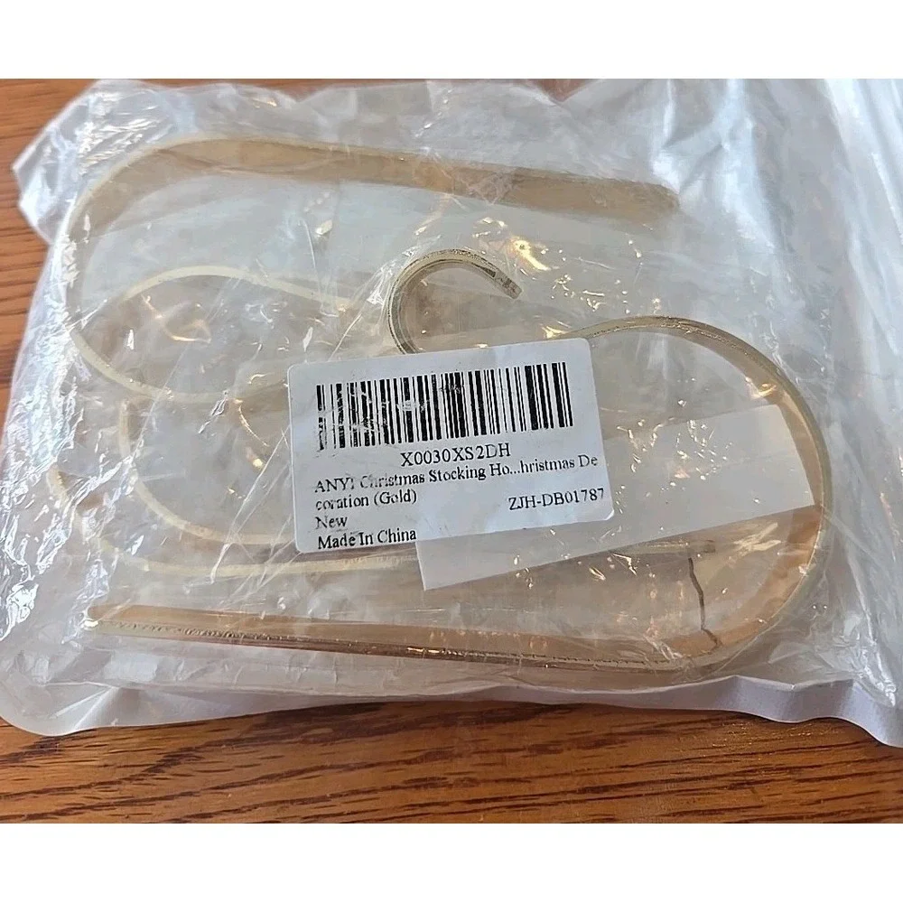 Christmas Mantle Stocking Hooks Gold 4 Piece